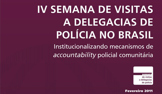 Público visita e avalia delegacias